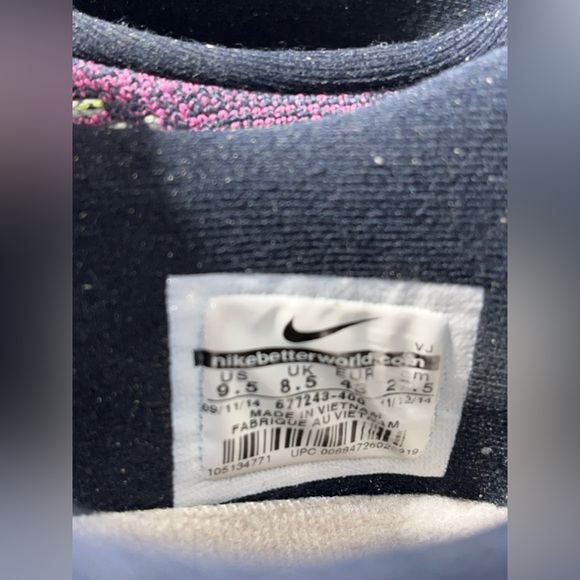 Nike Roshe One NM Flyknit Dark Obsidian Fuchsia Flash Mens Size 9.5 - Picture 8 of 8